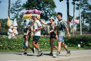 BIB: 
                            <button type="button" onclick="openModal(27616820)" class="btn btn-primary btn-sm float-right btn-popup" data-toggle="modal" data-target=".modal-high-quality">
                        <i class="fas fa-shopping-cart"></i> Add to Cart
                    </button>
                                            <button type="button" onclick="isThisMe(27616820, true)" class="btn btn-success btn-sm float-right btn-popup btn-isme hidden" data-toggle="tooltip" data-placement="bottom" title="นี่คือรูปของคุณใช่ไหม คลิกที่นี่เพื่อเอาเข้าอัลบั้ม">
                        <i class="fas fa-plus"></i> Add to album
                    </button>
                    <button type="button" onclick="isThisMe(27616820, false)" class="btn btn-warning btn-sm float-right btn-popup btn-isnotme hidden">
                        <i class="fas fa-ban"></i> Remove from album
                    </button>